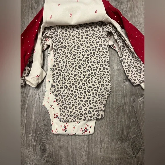Lot of 3 Carter's 3 Month Items- Sleep Sacks and Bodysuits- NWT - Picture 4 of 11
